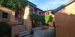 Castellina-de-miremont-3